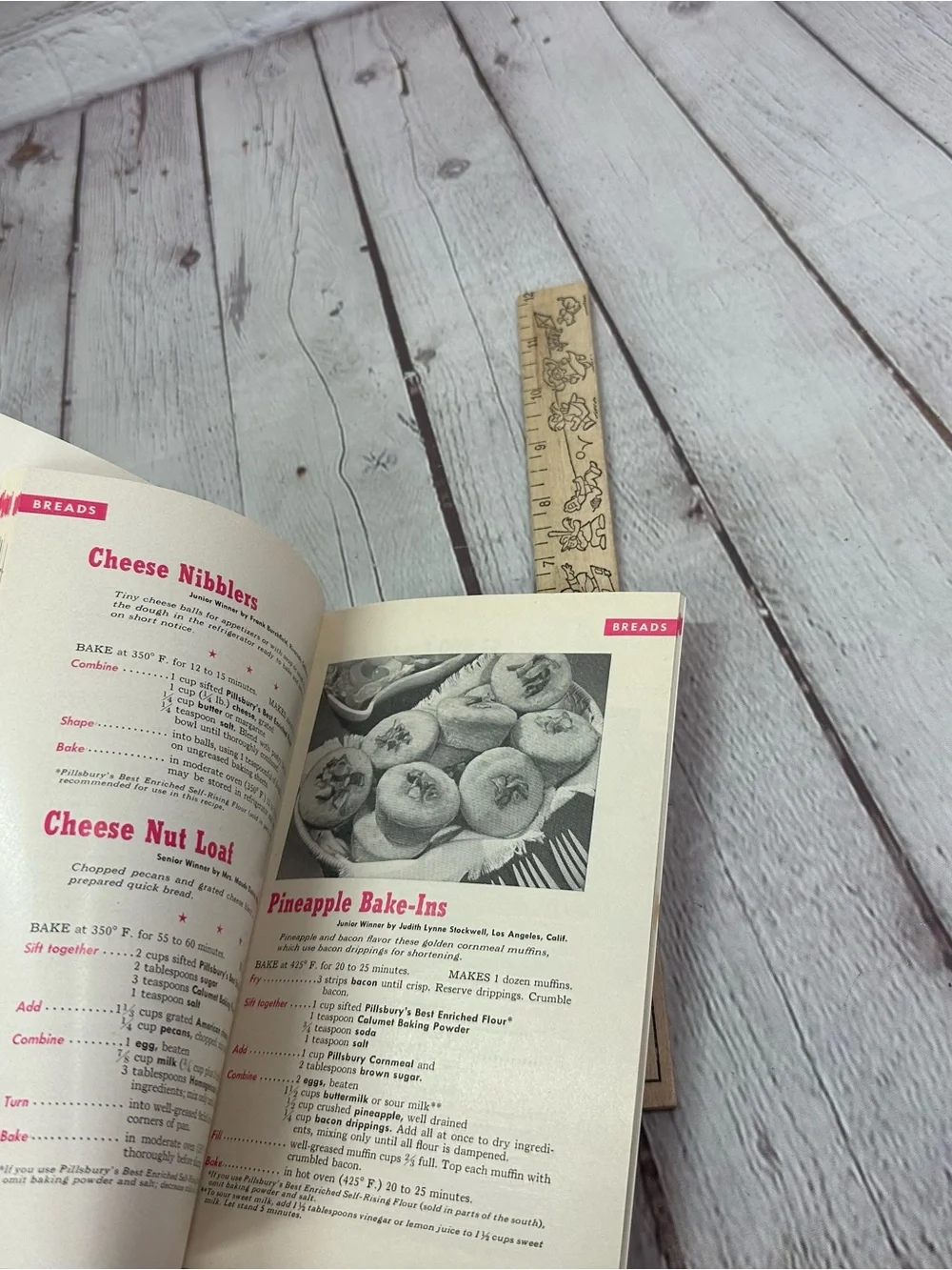 vtg 1953 Pillsbury prize winning recipes retro MCM mid century modern paperback